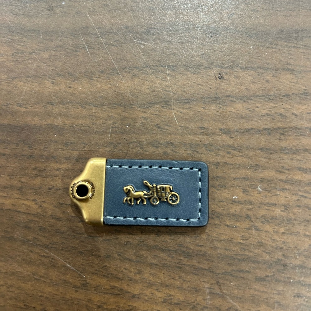 Coach hangtag